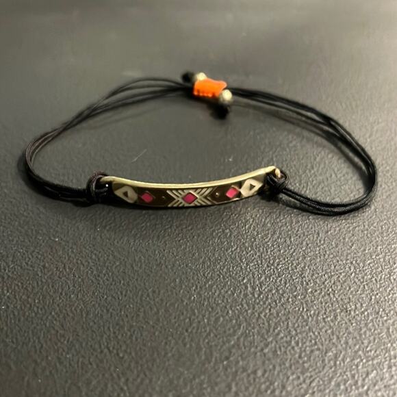 Aztec Pattern Adjustable Size Bracelet - Picture 2 of 6